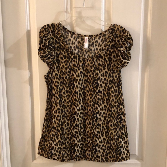 Xhiliration Leopard Shirt - Picture 1 of 6